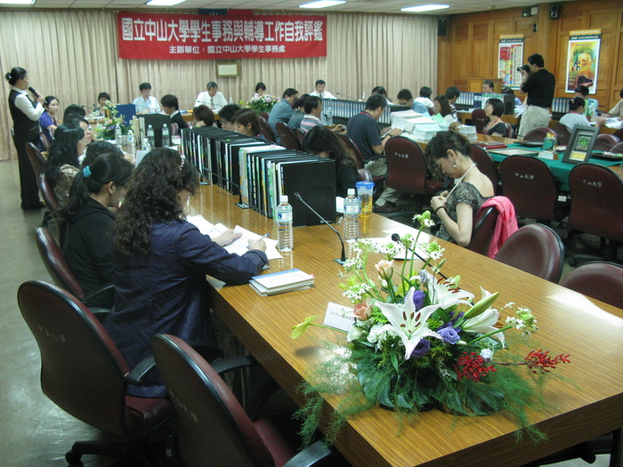 99學年度學務處自我評鑑圖片