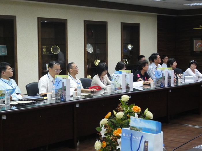 100年度第2次全國大專院校-跨區學務中心委員聯席會議之標竿學習與觀摩交流圖片